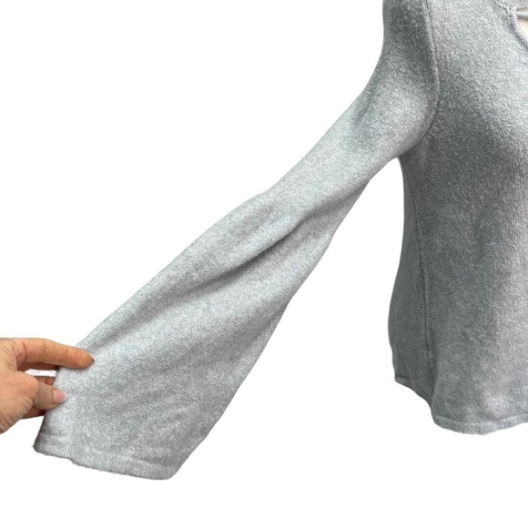 american Eagle💙Blue Bell Sleeve Pullover Sweater Size S - Picture 5 of 9